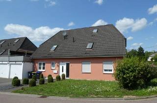 Wohnung kaufen in 66706 Perl, Großzügige Dachgeschosswohnung - Duplex - zu verkaufen in Perl-Nennig