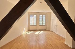 Wohnung mieten in 73728 Esslingen, Schöne 3-Zimmer Wohnung mit Altbaucharme im Herzen Esslingens