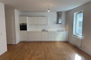 Wohnung mieten in Wendenstraße 503, 20537 Hammerbrook, **Top Wasserlage & Citynah -Optimaler Grundriss - 3-Zimmer - Wohnung mit großer Terrasse**