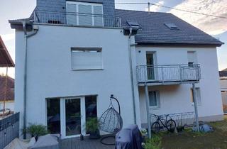 Wohnung mieten in Schloßstraße 22, 66649 Oberthal, Ansprechende 3-Zimmer-EG-Wohnung mit gehobener Innenausstattung mit Balkon in Oberthal