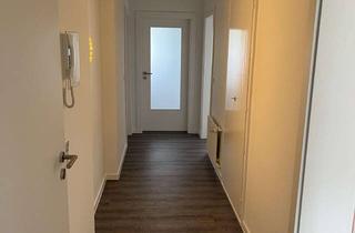 Wohnung mieten in 34414 Warburg, Frisch sanierte EG-Wohnung 104 qm Warburg-Hüffert