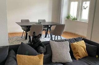 Wohnung mieten in Parkstrasse 66, 41061 Mönchengladbach, Frisch renovierte, sonnige Altbauwohnung mit drei Zimmern sowie Balkon und Einbauküche