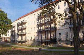 Wohnung mieten in Dr.-Hermann-Duncker-Str., 04179 Neulindenau, Behindertenfreundlich: 2-RW mit ebenerdiger Dusche, Balkon und sep. Zugang, für Rollstuhlfahrer
