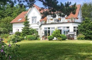 Villa kaufen in 23730 Neustadt, In erster Reihe! Stilvolle Bädervilla mit 6 Wohneinheiten direkt am Ostseestrand!