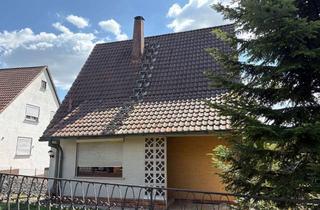 Einfamilienhaus kaufen in Wohnstraße, 96487 Dörfles-Esbach, Einfamilienhaus in Dörfles in guter Lage mit drei Garagen