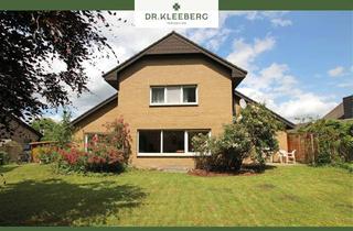 Haus kaufen in 48161 Nienberge, Ein-/Zweifamilienhaus mit Potenzial in verkehrsgünstiger Lage von Münster-Nienberge