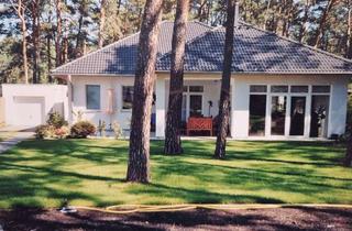 Haus kaufen in Eichenweg 42, 14532 Stahnsdorf, ***Modernes EFH mit freistehender Einzelgarage auf großem Wald-Grundstück***
