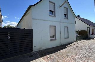 Haus kaufen in 26382 Bant, Charmantes Zweifamilienhaus mit viel Potenzial – ideal für Eigennutzer oder Kapitalanleger