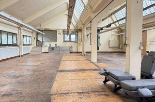 Gewerbeimmobilie kaufen in 85080 Gaimersheim, Großzügige Lagerhalle mit Büro-/Lagerräumen und einem großzügien Wohnhaus in Gaimersheim - Nähe W...