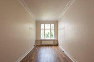 Wohnung kaufen in Elberfelder Straße 30, 10555 Tiergarten, Charmante 2-Zimmer Altbauwohnung mit Balkon & Einbauküche