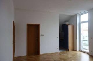 Wohnung mieten in Feldstetter Weg, 72525 Münsingen, Gepflegte, ruhige 2-Raum-DG-Wohnung mit Küche u. Balkon in Münsingen