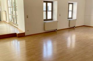 Wohnung mieten in Mühldorfer Straße 17b, 84503 Altötting, Schöne, helle 3-Zimmer Wohnung im Zentrum von Altötting -renoviert-