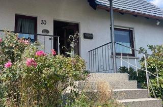Wohnung mieten in 35753 Greifenstein, Erstbezug nach Sanierung mit Balkon und Einbauküche: Schöne 4-Raum-EG-Wohnung in Greifenstein