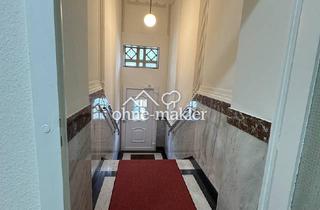 Wohnung kaufen in 40229 Düsseldorf, 4,8 % RENDITE *** Chice Altbauwohnung mit Wohnküche im 3-Parteienhaus***