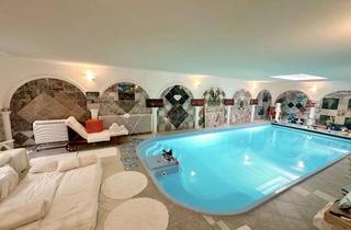 Villa kaufen in 78262 Gailingen, Ein architektonisches Juwel! Exkl. Villa mit Innenschwimmbad! Ortsrandlage, Alpensicht.