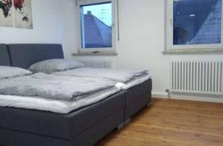 Immobilie mieten in Pirckheimerstraße 19, 90408 Pirckheimerstraße, Ideal für 2-4 Kollegen nahe Burg, Archivpark und U3 Kaulbachplatz - möblierte 2-Zimmer-Wohnung