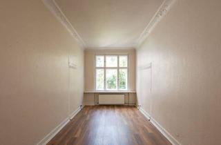 Wohnung kaufen in Elberfelder Straße 30, 10555 Berlin, Berlin - Charmante 2-Zimmer Altbauwohnung mit Balkon & Einbauküche