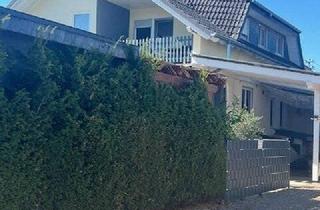 Einfamilienhaus kaufen in 66706 Perl, Perl - Elegantes Familienhaus mit Pool und erstklassiger Ausstattung in Perl-Borg zu verkaufen