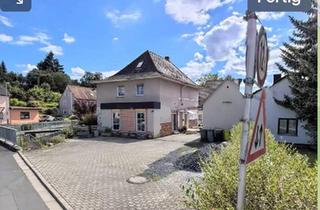 Mehrfamilienhaus kaufen in 96271 Grub, Grub am Forst - Ein-Mehrfamilienhaus mit Potenzial