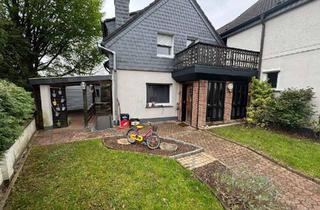 Wohnung kaufen in 51519 Odenthal, Topvermietetes, kleines Einfamilienhaus mit Garten zum Preis einer Eigentumswohnung