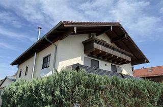 Wohnung kaufen in 83413 Fridolfing, Charmante Dachgeschosswohnung mit Südbalkon in ruhiger Lage von Fridolfing!