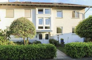 Wohnung kaufen in 63505 Langenselbold, Gepflegte 3-Zimmer-Dachgeschosswohnung mit Einbauküche in kleinem Mehrfamilienhaus