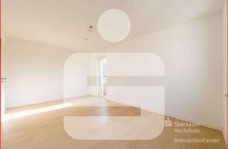 Wohnung kaufen in 79664 Wehr, Modernisierte Eigentumswohnung mit Traum-Aussicht über die Dächer von Wehr, 3.OG ohne Lift