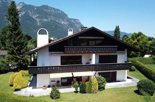 Wohnung kaufen in 82467 Garmisch-Partenkirchen, Dachgeschosswohnung mit Panoramablick auf Berge und Wiesen