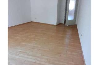 Wohnung mieten in Landrat-Dr.-Frey-Platz 1a, 86399 Bobingen, Schöne 2 ZKB mit Balkon und Blick ins Grüne