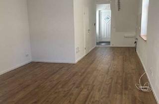 Wohnung mieten in August-Bebel-Str. 39, 16225 Eberswalde, Neusanierte 3-Raum-Altbauwohnung über zwei Etagen in Eberswalde