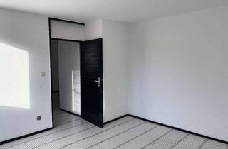 Wohnung mieten in 65428 Rüsselsheim, Freundliche 2 Zimmer-Wohnung 5 min zu Fuß zur S-Bahn nach FFM oder Mz