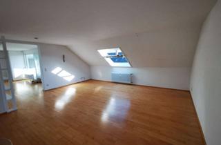 Wohnung mieten in 76344 Eggenstein-Leopoldshafen, Großzügig, offen, einzigartig - traumhafte Dachgeschosswohnung mit Wintergarten in Eggenstein