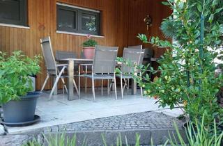 Wohnung mieten in 76133 Nordstadt, Sehr ruhige teilmöblierte 2,5 Zimmer-Wohnung mit Terrasse mitten in Karlsruhe