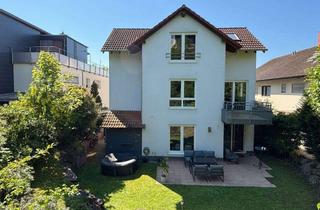 Doppelhaushälfte kaufen in Gartenstraße 38, 69168 Wiesloch, Moderne 5,5-Zimmer-Doppelhaushälfte mit einzigartigem Garten zentral in Wiesloch