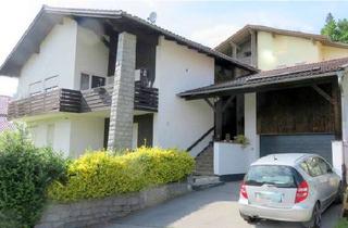Haus kaufen in 94250 Achslach, Familienfreundliches Haus mit 2 Wohnungen und Garten in Südhanglage mit schönem Ausblick