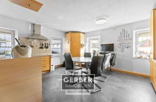 Haus kaufen in 95131 Schwarzenbach a Wald, Renovierte DHH mit viel Wohn-Nutzfläche