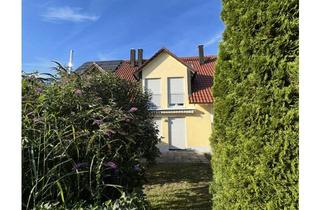 Haus mieten in Waldstrasse 22B, 85452 Moosinning, Attraktives und gepflegtes Reihenmittelhaus mit Terrasse und Carport zu vermieten