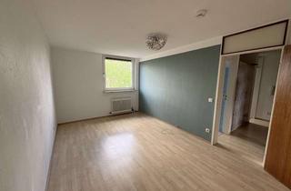 Wohnung kaufen in 90547 Stein, Kapitalanlage oder Eigenbedarf – 2-Zimmer-Wohnung mit Aufzug und Balkon in Stein