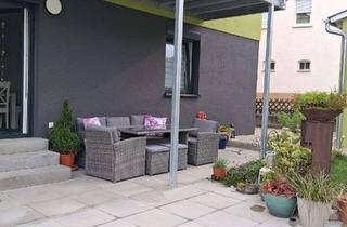 Wohnung mieten in 72810 Gomaringen, Exklusive 3-Raum-EG-Wohnung mit gehobener Innenausstattung und eigenen Garten
