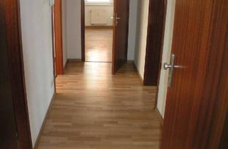 Wohnung mieten in Dr.-Külz-Straße, 08412 Werdau, Werdau, geräumige 4-Zi.-Whg., Hochparterre mit Gartennutzung