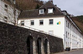 Wohnung mieten in Am Knerling 35, 58762 Altena, gemütliche 3-Zimmer Wohnung mit Loggia