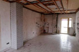 Einfamilienhaus kaufen in 66839 Schmelz, Gelegenheit in Hüttersdorf: Sanierungsbedürftiges Einfamilienhaus mit zusätzlichem Bauland