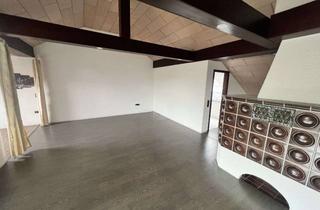 Haus kaufen in 67125 Dannstadt-Schauernheim, Großzügiger Bungalow mit Einliegerwohnung und Wohnkomfort auf drei Ebenen.