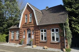 Haus kaufen in 25899 Niebüll, Friesenhaus mit Charisma – stilvoll saniert, vielseitig nutzbar - Wohnen und Arbeiten unter einem Da