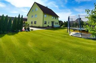 Haus kaufen in 91186 Büchenbach, Modernisiertes 3-Parteien MFH - Ideal für Familien& Investoren