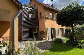 Haus mieten in 93059 Regensburg, Große Doppelhaushälfte mit schönem Garten in Regensburg Winzer