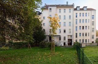 Wohnung kaufen in 04275 Leipzig, Leipzig - GRÜNE OASE INMITTEN DER STADT Großzügige 3-Zimmer-Wohnung mit exklusiver Nutzung einer Gartenfläche