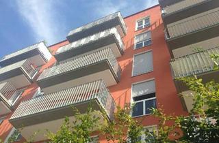 Wohnung kaufen in 79110 Freiburg, Freiburg im Breisgau - Exklusive 2-Zimmer-Wohnung mit Balkon und Einbauküche in Freiburg