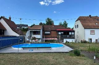 Haus kaufen in 66894 Bechhofen, Bechhofen - Freistehendes Hausgrundstück mit Pool in Südausrichtung