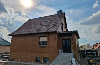 Einfamilienhaus kaufen in 39387 Oschersleben, Oschersleben (Bode) - Einfamilienhaus mit Einliegerwohnung